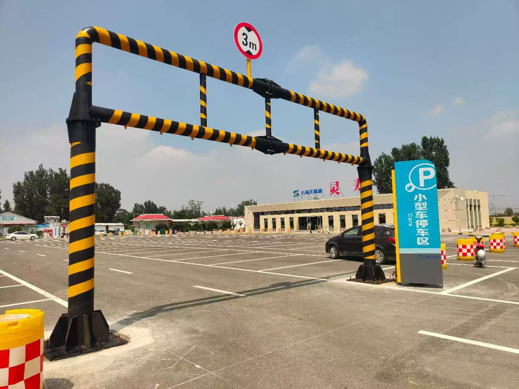威海市交通标志杆限高架 - 价格